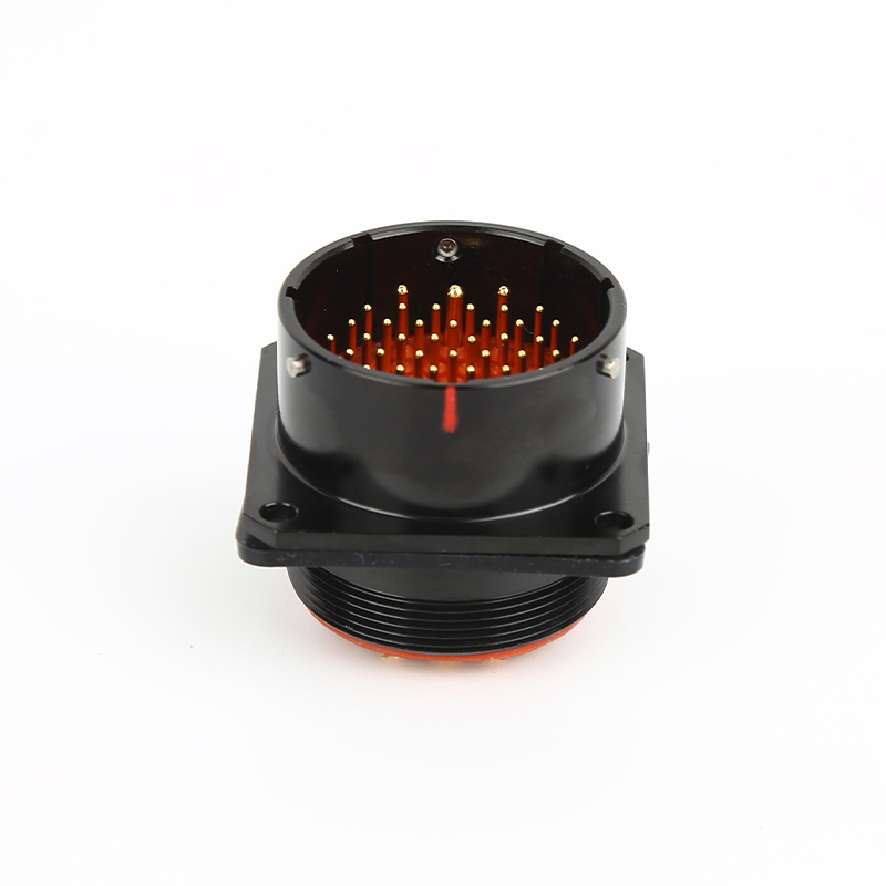 XCE33F40