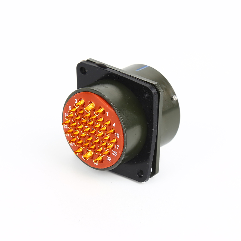 XCE33F40